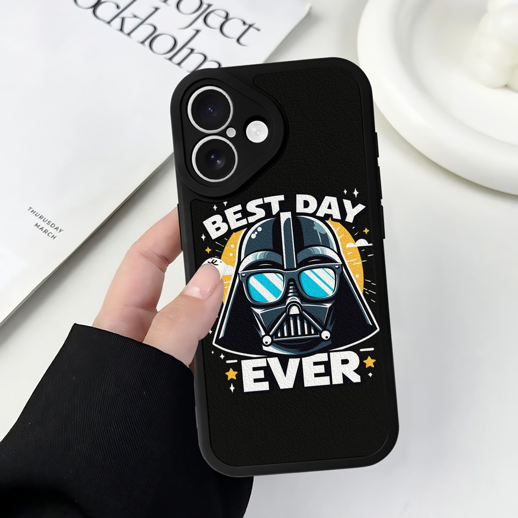 （画像用） スター・ウォーズ Star Wars 【iPhone 16シリーズ対応】シリコンスマホケース（レザー調） 材質：シリコン